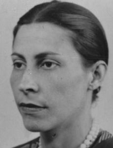 Suzy van Hall