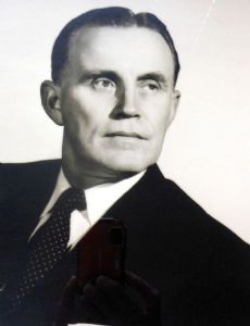 George Lynn Cross