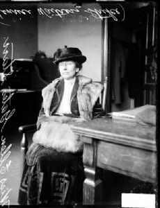 Ellen Gates Starr