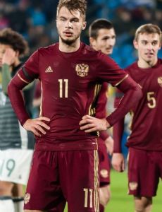 Nikolay Komlichenko (footballer, born 1995)