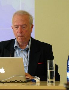 Simon Blackburn