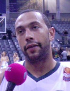 Thomas Adams (basketball)