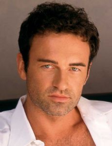 Julian McMahon