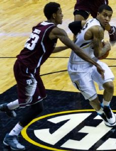 Jamal Jones (basketball)
