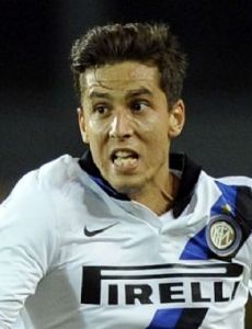 Ricky Álvarez