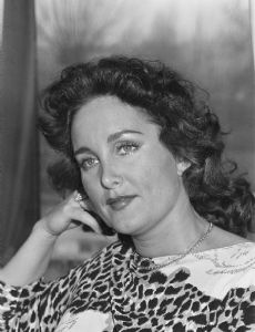 Shirley (Dutch singer)
