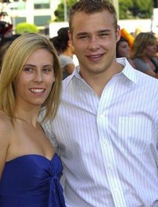 Dustin Brown (ice hockey) and Nicole Poole Brown