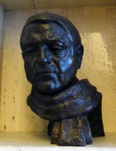 Colin St John Wilson