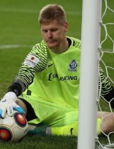 Denis Kniga