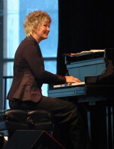 Dena DeRose