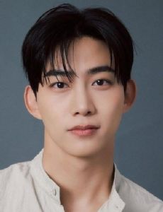 Taecyeon
