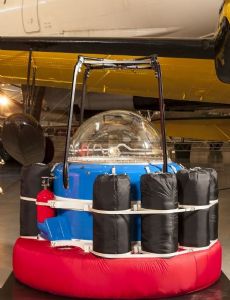 Julian Nott (balloonist)