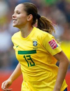 Érika Cristiano dos Santos