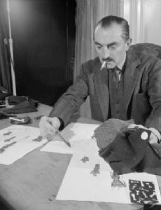 Peter Russell (fashion designer)