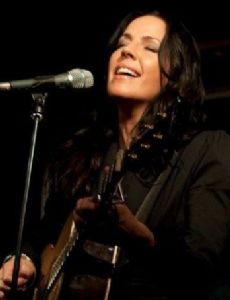 Mim (vocalist)