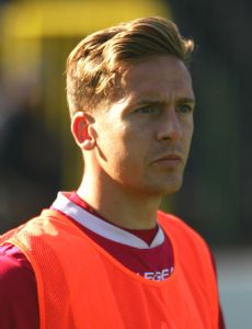 Brian Howard (footballer)