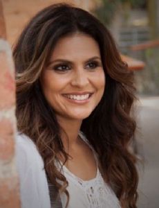 Aline Barros