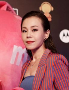 Julia Peng