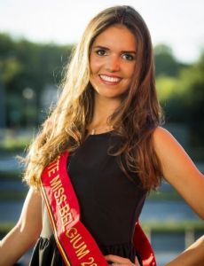 Romanie Schotte