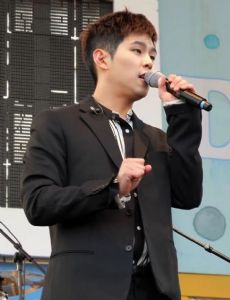 Paul Kim (singer, born 1988)