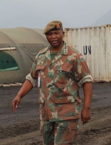 Lindile Yam