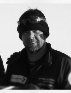 Mark Wood (explorer)