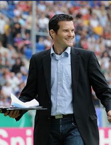 Jens Zimmermann (host)