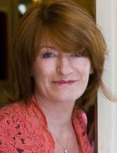 Muriel Mayette