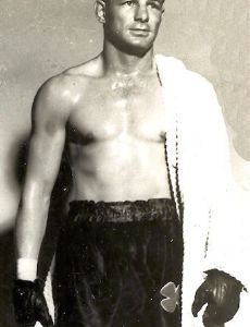Russell Scott (boxer)