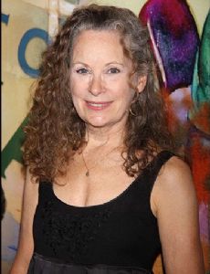 Lizbeth MacKay