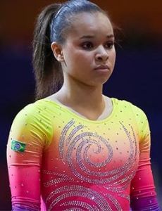 Thais Fidelis