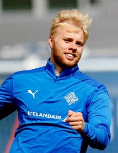 Sveinn Aron Guðjohnsen
