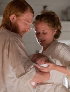 Domhnall Gleeson and Alicia Vikander