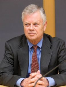 Stephen Kinzer