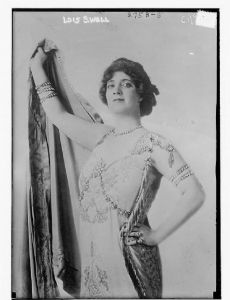 Lois Ewell