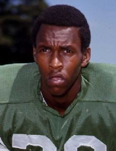 Cecil Leonard