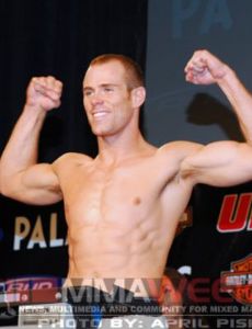 Kevin Burns (fighter)