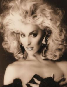 Tandi Andrews