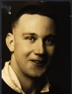 Rod MacKenzie (rugby union player)