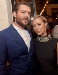 Charlie Weber and Liza Weil