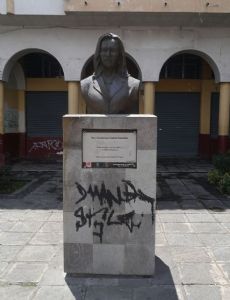 Guadalupe Larriva