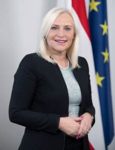 Angelika Winzig