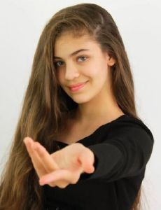 Isabella Damla Guvenilir