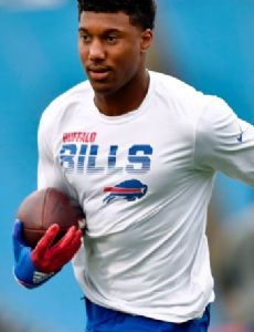 Zay Jones