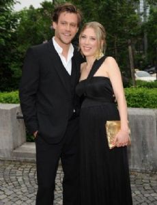 Ken Duken and Marisa leonie Bach