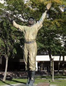 Statue of Jackie Robinson