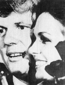 Phyllis George and John Y. Brown, Jr.