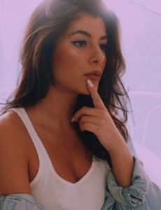 Lilliana Dee