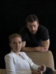 Scarlett Johansson and Chris Evans