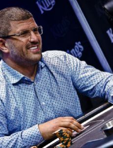 Leon Tsoukernik